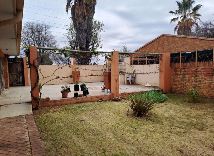 4 Bedroom Property for Sale in Universitas Free State